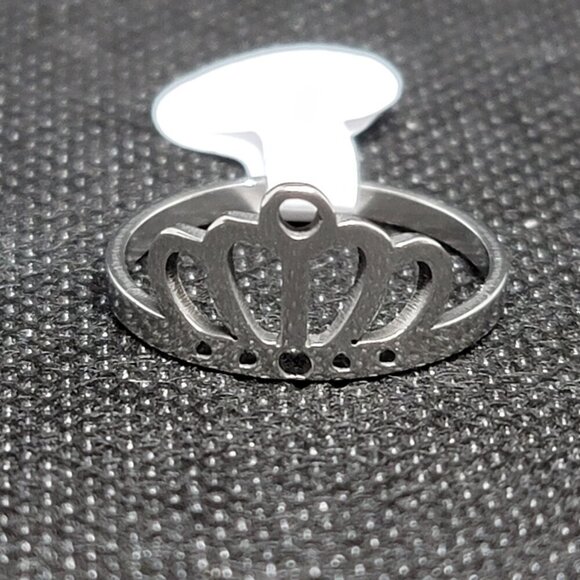 R44. Stainless Steel Ring. - Picture 1 of 3